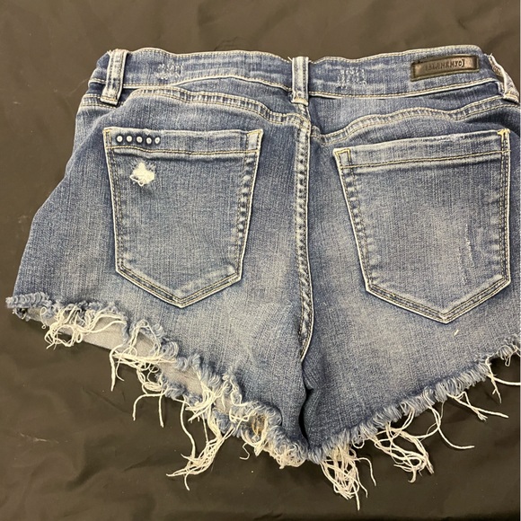 JEAN SHORTS - Picture 4 of 4
